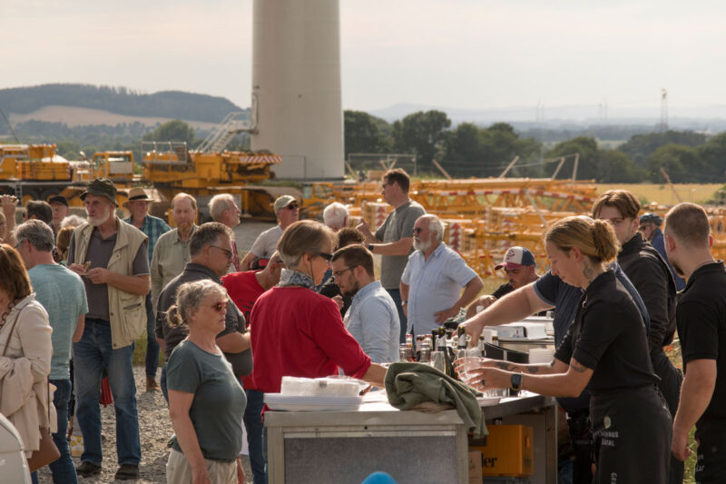 "Richtfest" bei der Bürgerenergie-Windkraftanlage der Energiegenossenschaft im lippischen Wendlinghausen