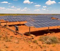 Der Wiesbadener Projektentwickler ABO Wind hat zwei Photovoltaik-Projekte in Südafrika mit jeweils 100 Megawatt Leistung an die Sola Group veräußert.