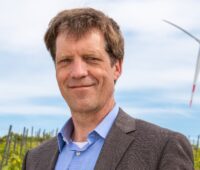 Im Bild ist Matthias Bockholt, Gründer und Miteigentümer von Abo Wind.