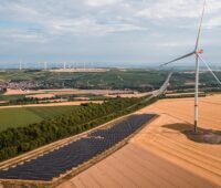 Der Projektierer für Windenergie und Photovoltaik, Abo Wind, hat eine Umbenennung in Abo Energy beschlossen.