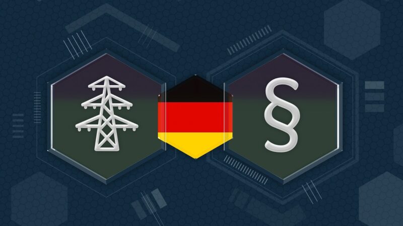 Strommast, Deutschlandflagge und Paragrafenzeichen als Symbol für die Kraftwerks-Netzanschlussverordnung (KraftNAV), die bisher auch Großbatteriespeicher umfasst.