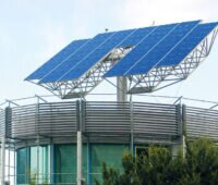 Nachführbare Photovoltaikanlagen auf drehbarem Haus