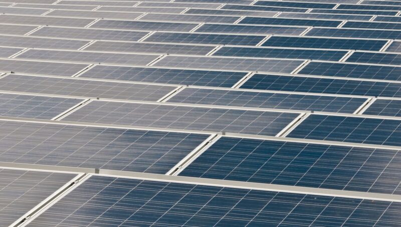 Solarmodule eines PV-Parks.