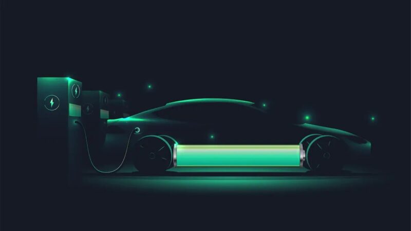 Ein Auto an Ladesäule mit schematisch angedeuteter leuchtend grüner Batterie, im Pilotprojekt BDL Next will man Photovoltaik in Vehicle-to-Grid integrieren.