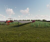 Grafik von Agri-PV-Anlage auf Acker mit einem roten Traktor
