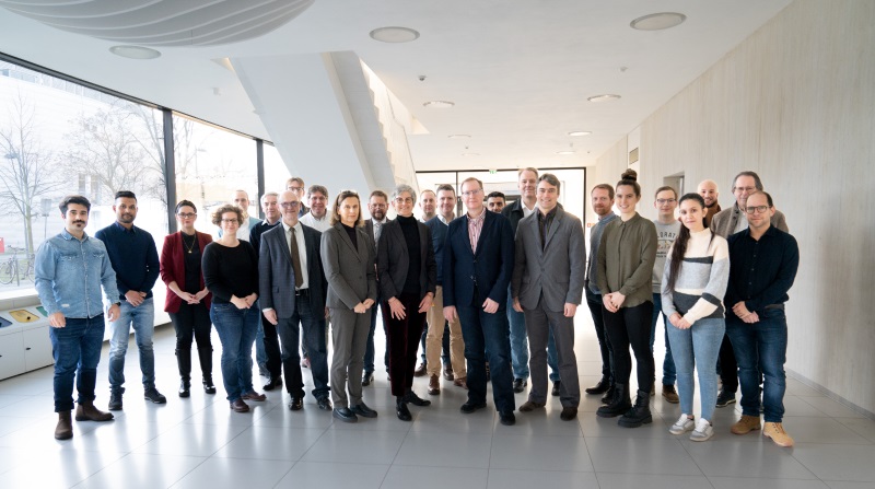 Die Bundesanstalt für Materialforschung und -prüfung (BAM) und die Brandenburgische Technische Universität Cottbus-Senftenberg (BTU) starten gemeinsam das Graduiertenkolleg „Trustworthy Hydrogen“ zum Thema Wasserstoff.