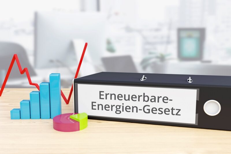 Zu sehen ist eine symbolische Darstellung für einen Fahrplan für den weiteren Ausbau der Erneuerbaren Energien im Rahmen der EEG-Novelle.