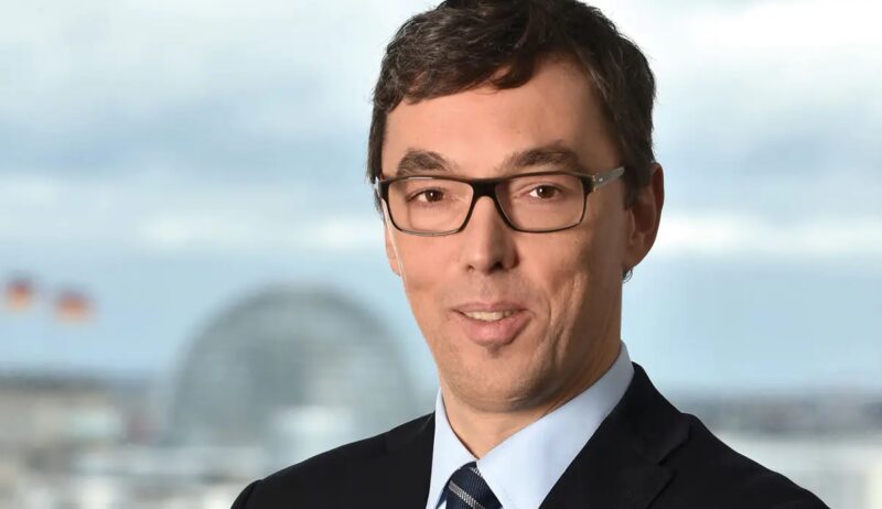 Im Bild Urban Windelen, der eine Entscheidung des BGH über Baukostenzuschüsse für Stromspeicher fordert.