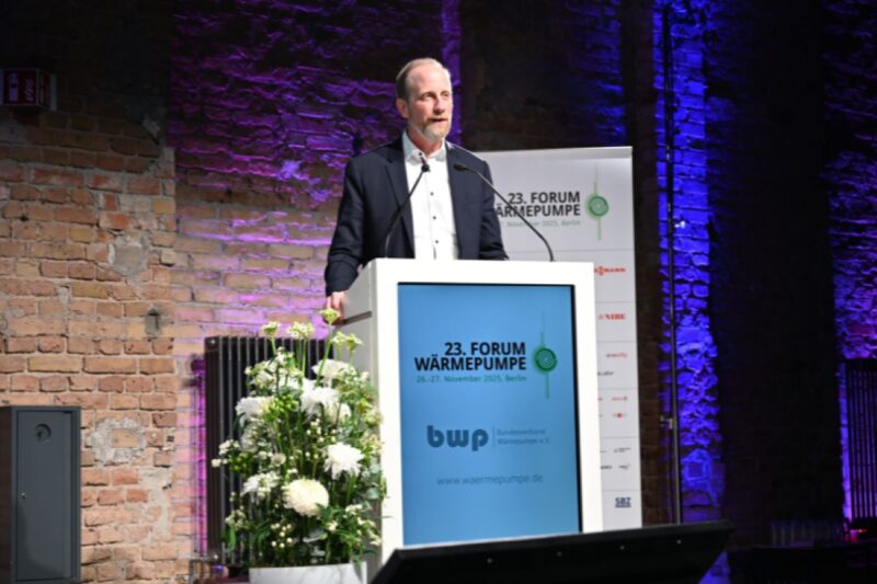 Der BWP-Geschäftsführer Martin Sabel bei einem Vortrag.