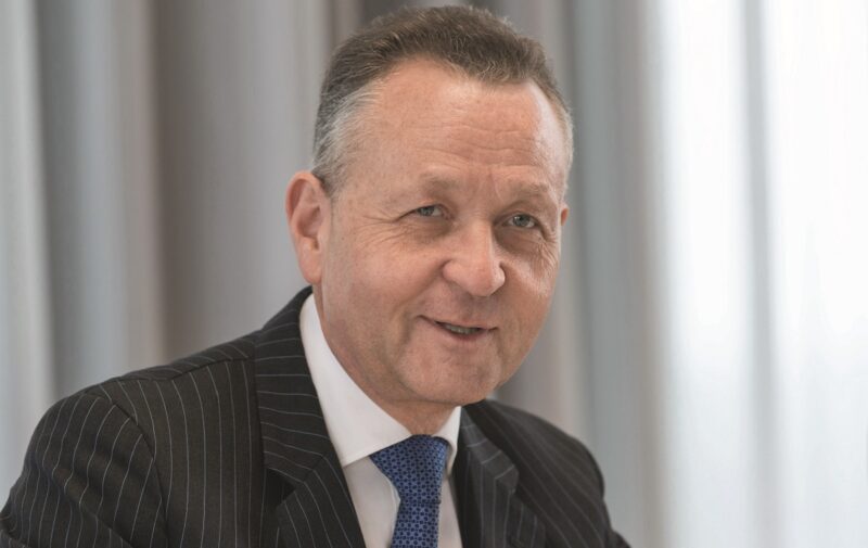 Zu sehen ist der Vorstandsvorsitzende der BayWa AG Prof. Klaus Josef Lutz, der die Pläne zur EU-Taxonomie kritisiert.