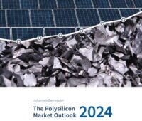 Titelblatt zeigt Rihstoff Silizium und Solarmodule