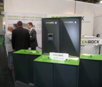 Zu sehen ist der Messestand einer vergangenen Intersolar von BlueSky Energy.