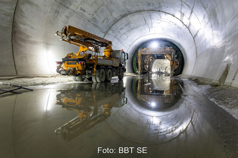 Blick in die Tunnelbaustelle