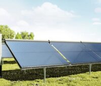 Zu sehen ist ein Solarkollektor von Viessmann, der für Innovative KWK-Systeme geeignet ist.