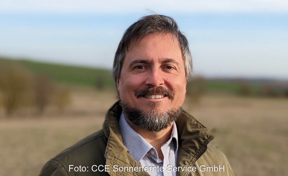 Im Bild ist Roman Schönberger, Gesellschafter des Joint Ventures CCE Sonnenernte Service GmbH zu sehen.