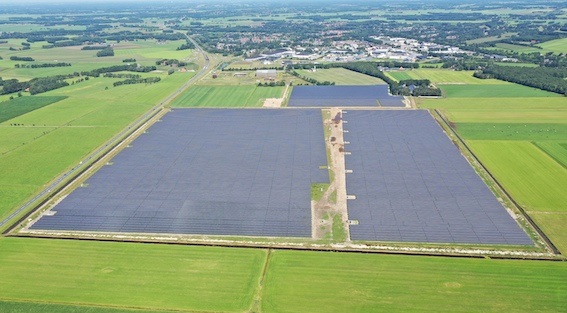 Im Bild ist der Freiflächen-Solarpark Venekoten/Oosterwolde, dieses PV-Projekt hat die CEE Group gekauft.