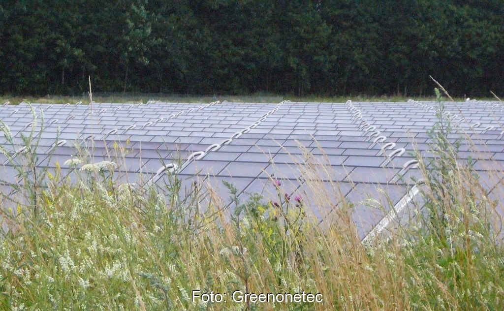 Im Bild eine von vielen Solarthermie-Freiflächenanlagen.