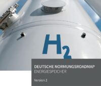 Zu sehen ist das Cover der Normungsroadmap Energiespeicher.