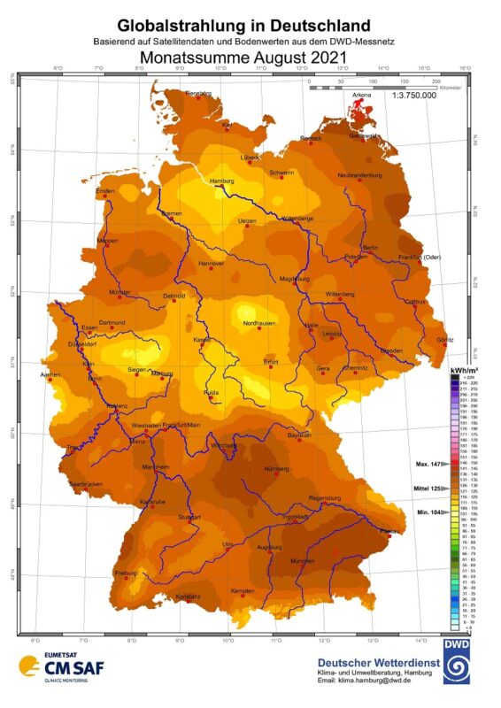 Zu sehen ist eine Karte mit der Sonneneinstrahlung in Deutschland im August 2021.