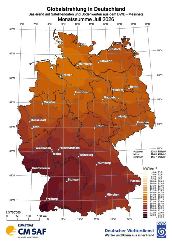 Zu sehen ist eine Deutschland-Karte mit der Sonneneinstrahlung in Deutschland im Juli 2026.