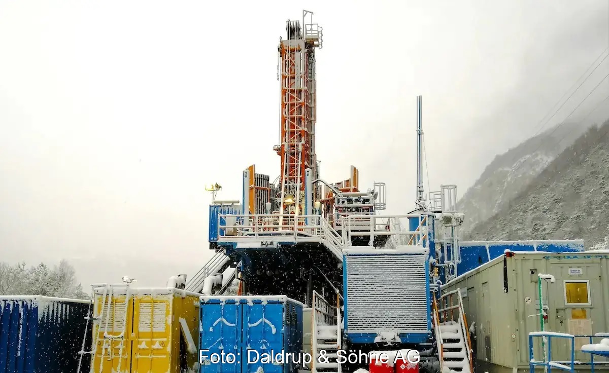 Im Bild eine Anlage für Geothermiebohrungen von Daldrup.