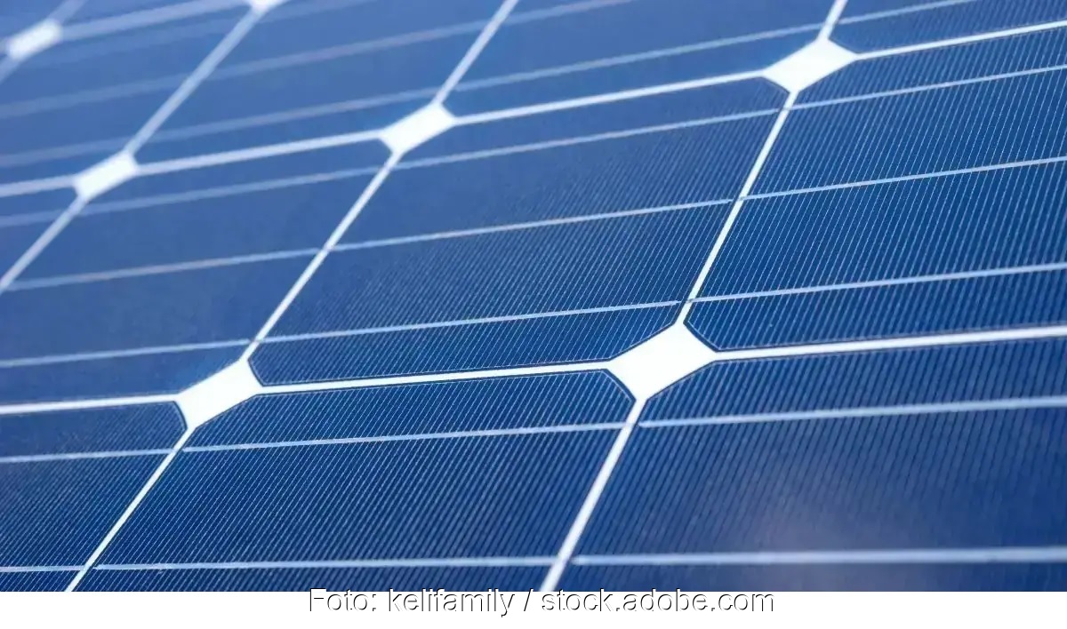 Im Bild eine Photovoltaik-Anlage, Ecoran hat Warnung über fehlerhafte Schott-Solarmodule herausgegeben.