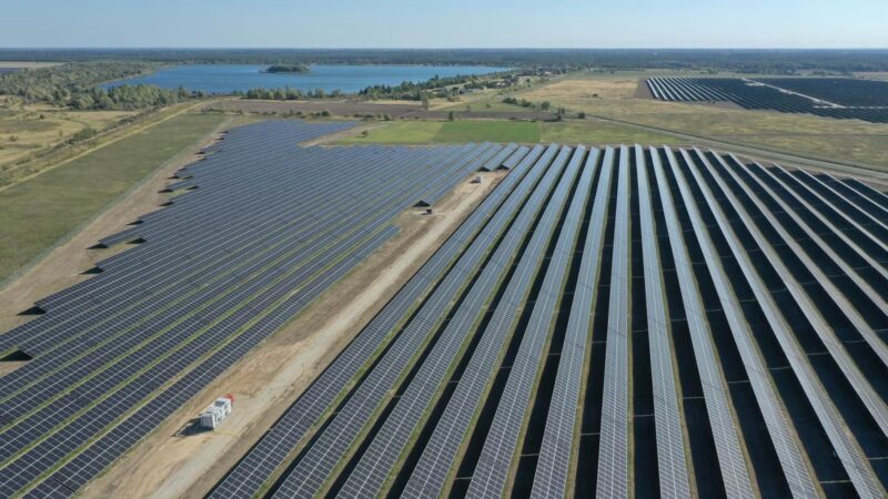 Im Bild ein Photovoltaik-Solarpark von EDP Renewables.