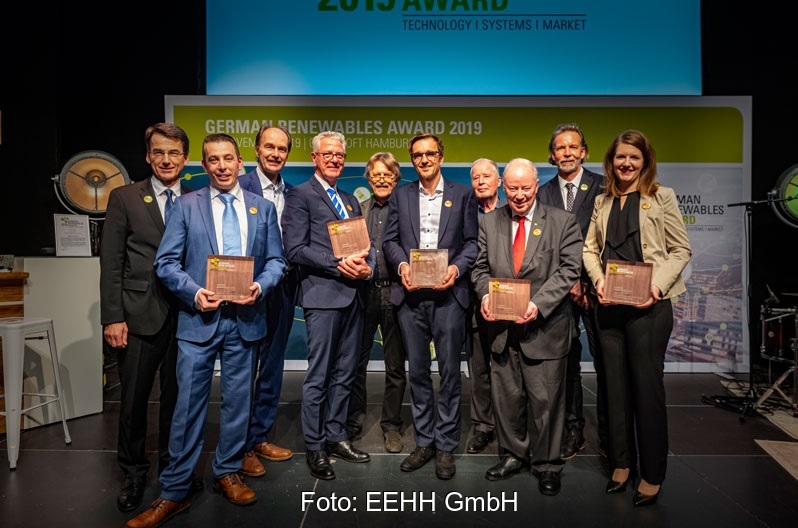 Zu sehen sind die Preisträger vom 8. German Renewables Award. 2021 findet die Preisverleihung voraussichtlich am 18. November statt.
