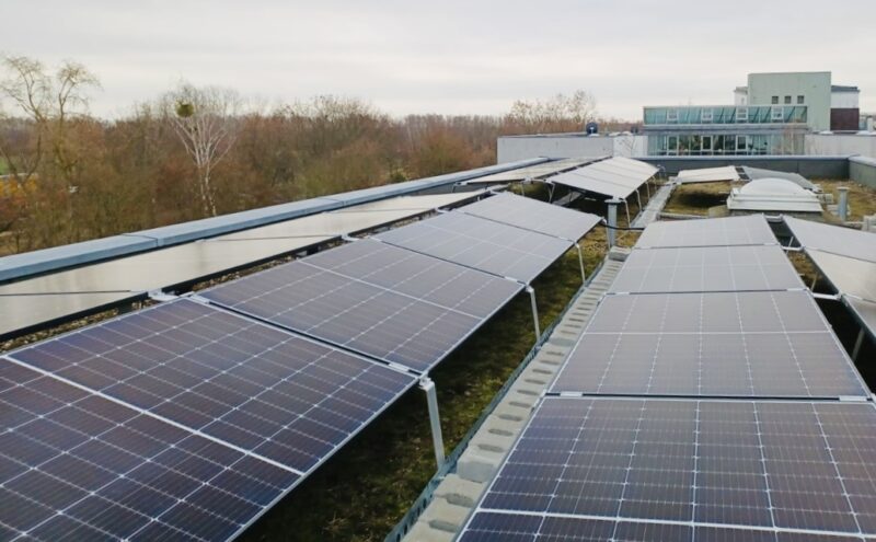 Im Bild die Solarmodule vom Photovoltaik-Mieterstromprojekt der Berliner Bau- und Wohnungsgenossenschaft von 1892 eG in Tempelhof.