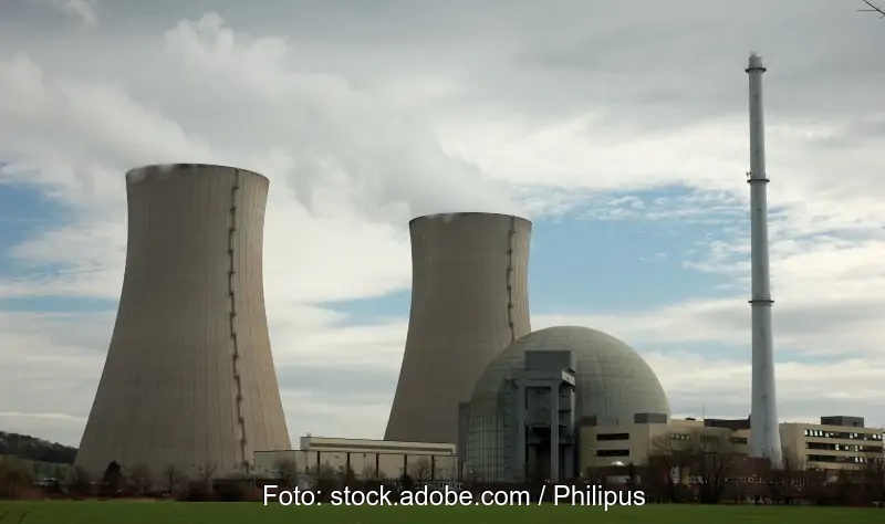 Im Bild ein Atomkraftwerk, Grundlastkraftwerke sind für eine sichere Stromversorgung nicht nötig.