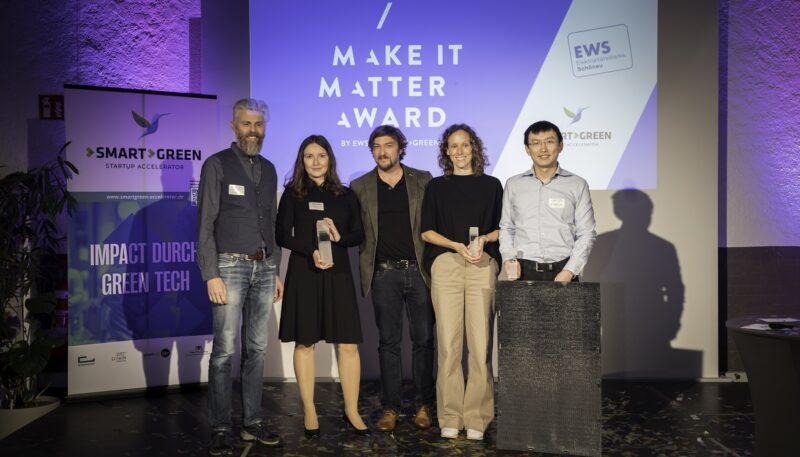 Gemeinsam mit der Freiburger Gründerplattform Smart Green Accelerator haben die EWS den Startup-Preis MakeItMatter-Award 2022 verliehen.
