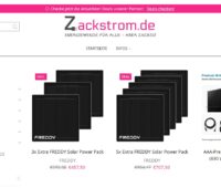 Im Bild die neue Vergleichs- und Verkaufsportal Zackstrom.de für Balkonkraftwerke und andere Photovoltaik-Produkte zu sehen.