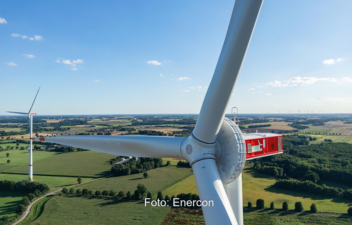 Eine Windturbine von Enercon, das Unternehmen will vom Windenergieanlagen Hersteller zum Systemanbieter weiterentwickeln.