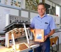 In der sechsten Auflage hat Konrad Mertens sein Photovoltaik-Lehrbuch mit aktuellen Entwicklungen der Solarenergie erweitert.