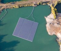 Im Bild die Floating-PV in Leimersheim, die das Fraunhofer ISE untersucht hat.