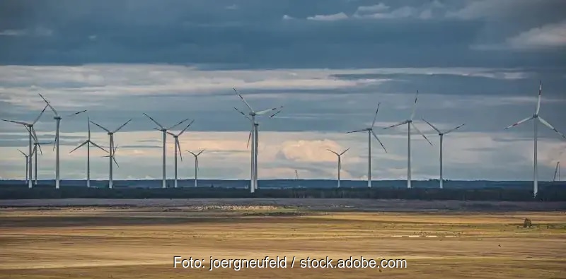 Die Direktvermarktung von Windstrom bringt eine maximale Rendite, wenn die Betriebsstrategie für Windparks nicht nur die schwankenden Strompreise, sondern auch die Abnutzung der Anlagentechnik berücksichtigt.