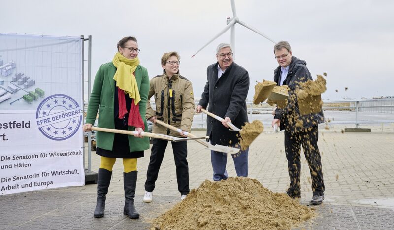In Bremerhaven errichtet das Fraunhofer IWES mit dem Hydrogen Lab Bremerhaven eine Testinfrastruktur, um die Produktion von grünem Wasserstoff aus Windenergie voranzubringen.