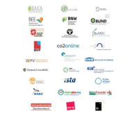 Zu sehen sind die Logos der Organisationen in der Gebäude-Allianz, diese fordert ein Sofortprogramm Klimaschutz im Gebäude.
