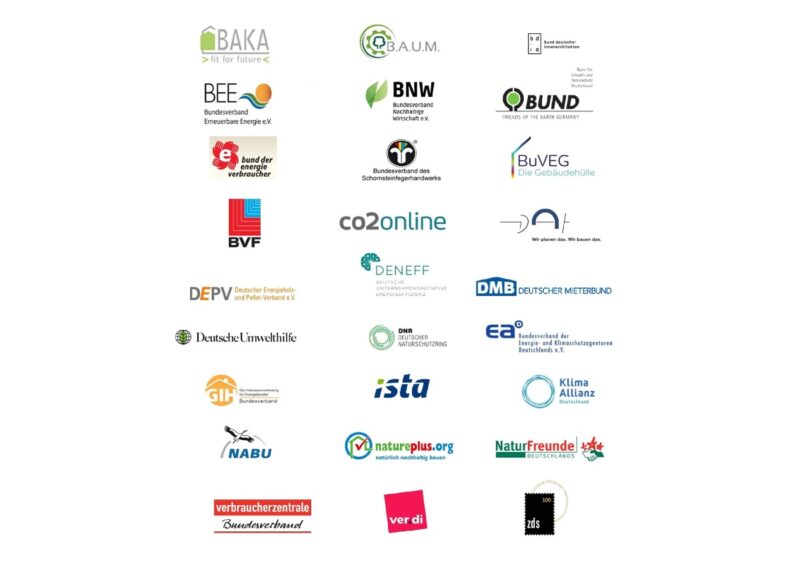 Zu sehen sind die Logos der Organisationen in der Gebäude-Allianz, diese fordert ein Sofortprogramm Klimaschutz im Gebäude.