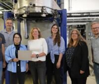 Im Bild das Projektteam des SalYsAse-Projekts, das die Elektrolyse von Salzwasser ermöglichen will.