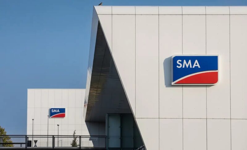 Ein Firmengebäude von SMA, das Unternehmen hat eine Gewinnwarnung für 2025 veröffentlicht.