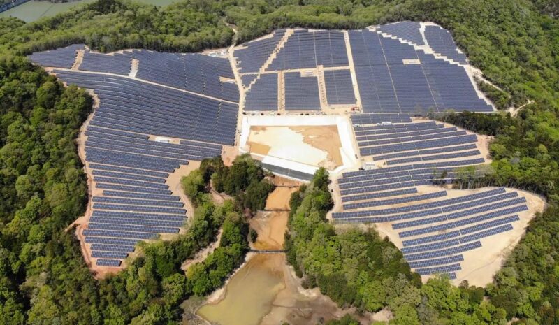 Im Bild ein Photovoltaik-Solarpark von HEP in Japan, nun geht das Unternehmen nach Polen.