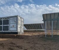 Zu sehen ist die Photovoltaik Trafostation STS-6000K-H1 von Huawei.