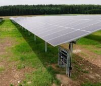 Im Bild der Agri-PV-Solarpark von IBC Solar in Veringenstadt in Baden-Württemberg.