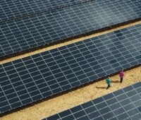 Marktparität für Photovoltaik und Onshore Wind ist in vielen europäischen Strommärkten erreicht. ZU sehen ist ein Solarpark in Deutschland.
