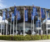 Zu sehen ist das Conference Center Nord (CCN) auf dem Messegelände München, in dem die der Intersolar Europe Conference 2021 stattfindet.