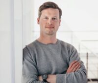 Portrait von Jochen Schwill, Gründer und Geschäftsführer von SpotmyEnergy.