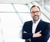 Halbportrait des künftigen Enercity-Erneuerbaren-Geschäftsführers Jörg Kubitza.