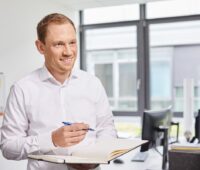 Zu sehen ist Dr. Max Peters, Leiter des Kompetenzzentrum Wärmewende.