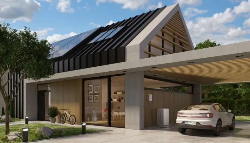 Im Bild ein Haus mit Senec-Speicher, der Hersteller hat eine bestimmte Modulgeneration in den Konditionierungsbetrieb versetzt.